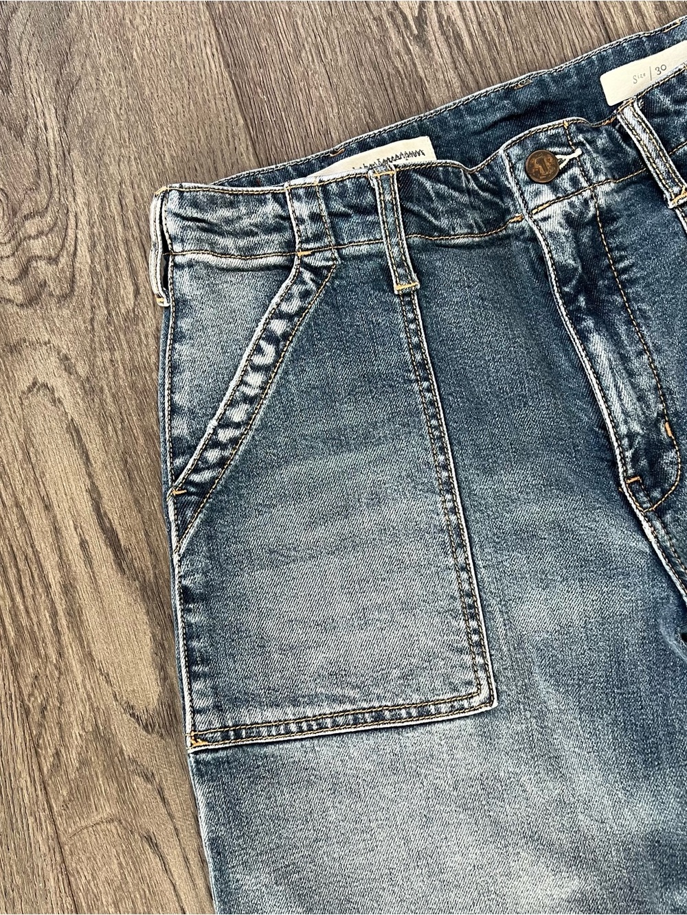 ANTHROPOLOGIE PILCRO Utility Wide Leg Cropped Denim Jeans Size 30 - Picture 5 of 12